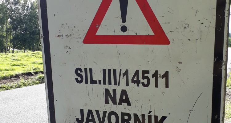 Uzavírka silnice na Javorník