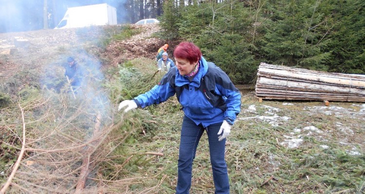 Úklid hřiště 2018