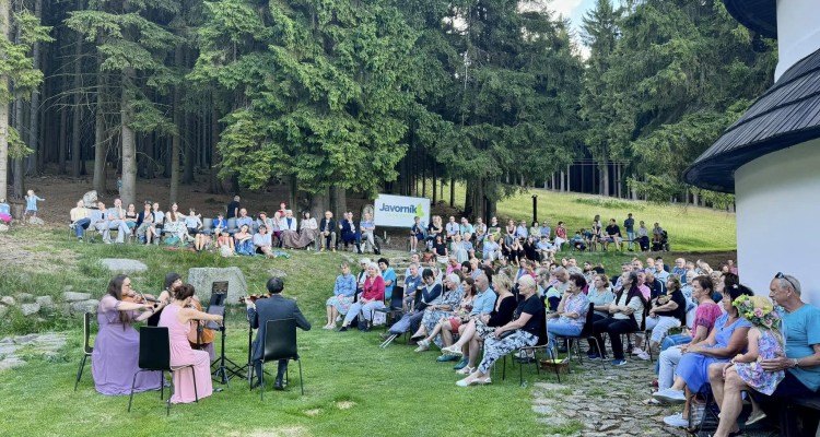Letní koncert u kapličky